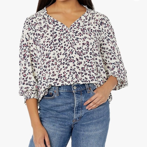 Zac & Rachel Tops - Zac & Rachel Top with 3 Button Closure and Smocked Shoulders and Cuffs 3X